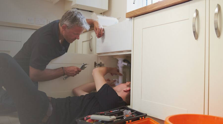 Expert burst pipe repair services in Clarinda, IA